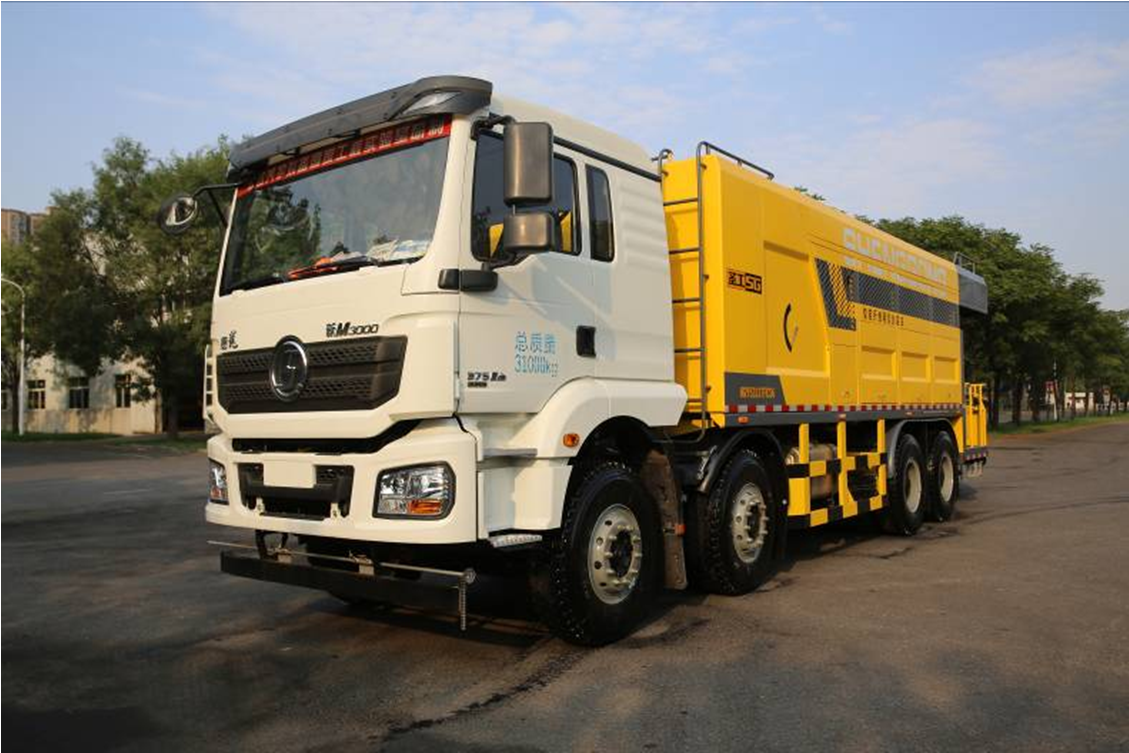 HGY5313TFCST智能加粘加纖稀漿封層車